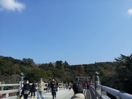 伊勢神宮空景色.jpg